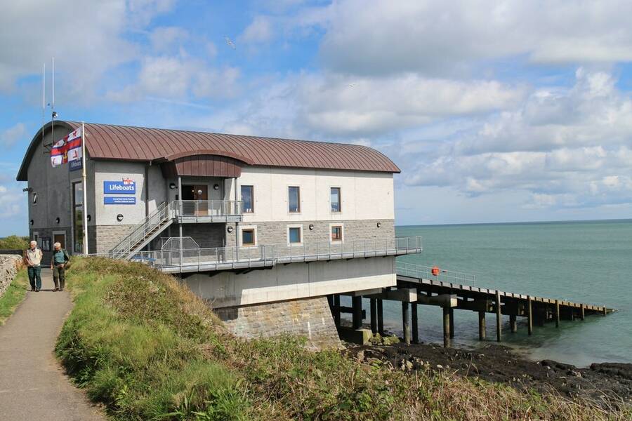 Geograph 5098578 by Andrew Woodvine