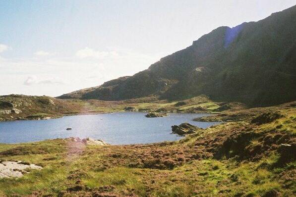 Llyn y Foel beneath Moel Siabod geograph org uk 626139